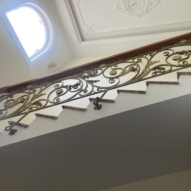 CẦU THANG HOA VĂN 1